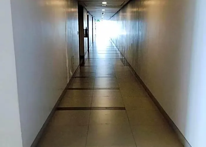 81 Newport Boulevard Cluster 4 - 8f Across Naia Airport, Terminal 3 3* 마닐라